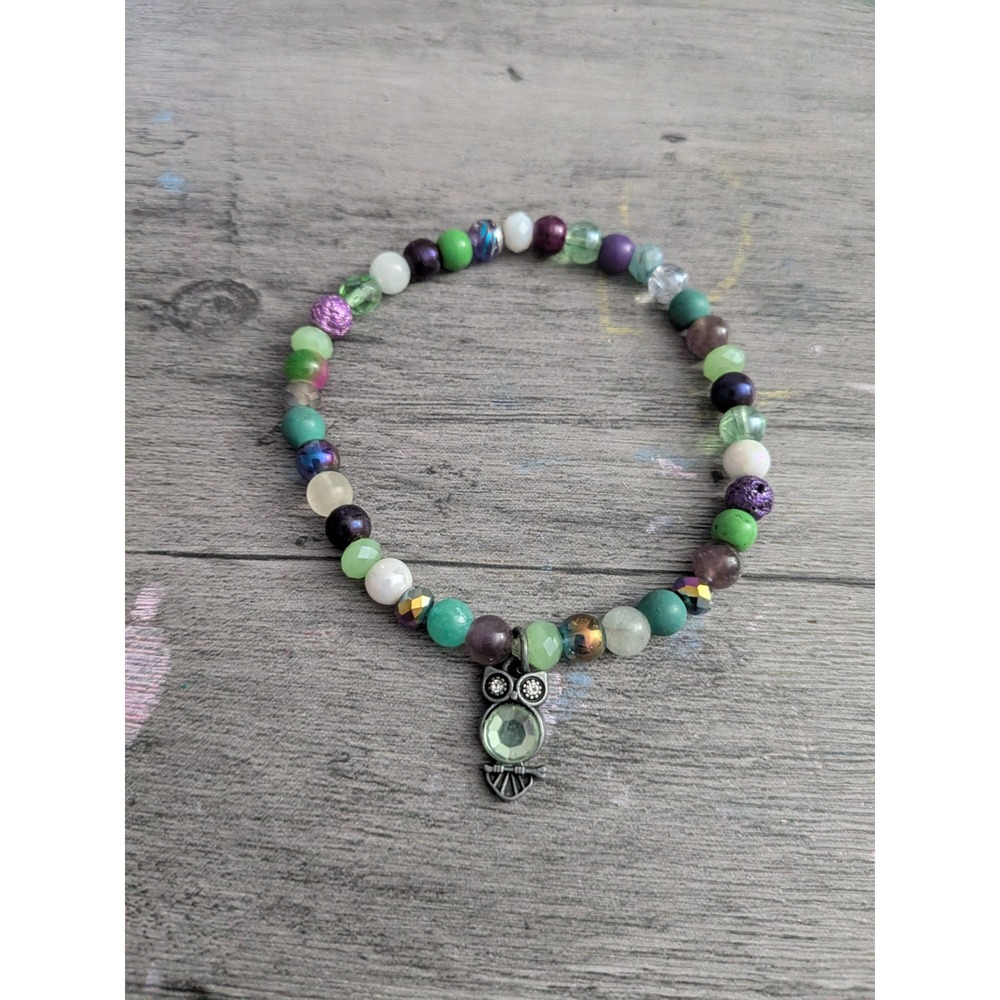Beaded Owl Charm Stretch Bracelet Green Purple Iridescent Glass Beads Women